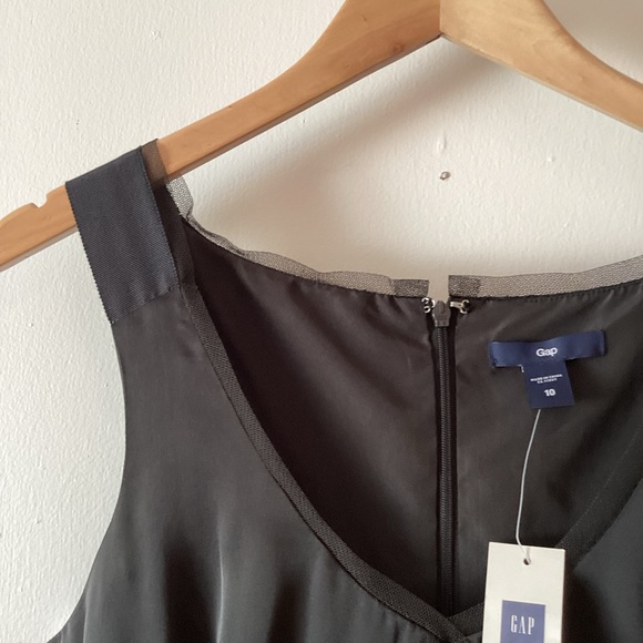 New Gap Little Black Satin Sleeveless Sheath Lace Trim Dress Size 10 - Picture 5 of 11